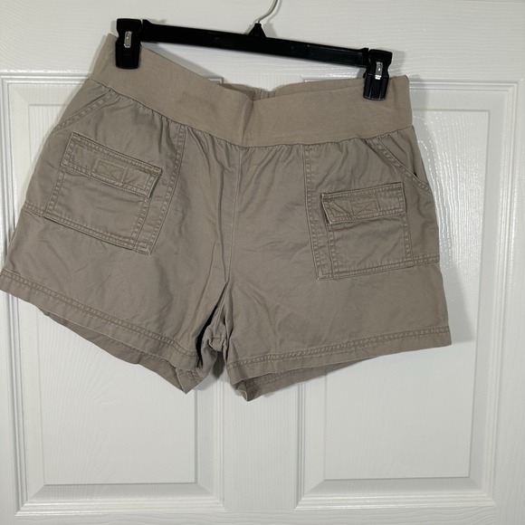 Motherhood‎ Maternity Khaki Shorts Large - Picture 1 of 4
